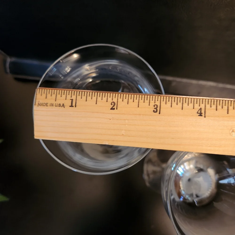 Mikasa Set of 2 Vintage Sea Mist Crystal Wine Glasses Frosted Ribbed Stems 9.25" - Picture 9 of 9